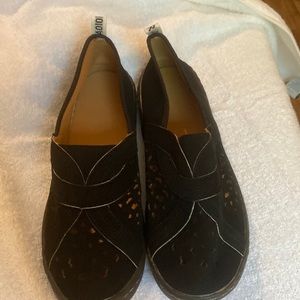 jaoior Size 9 suede looks new black slide on shoes very cute